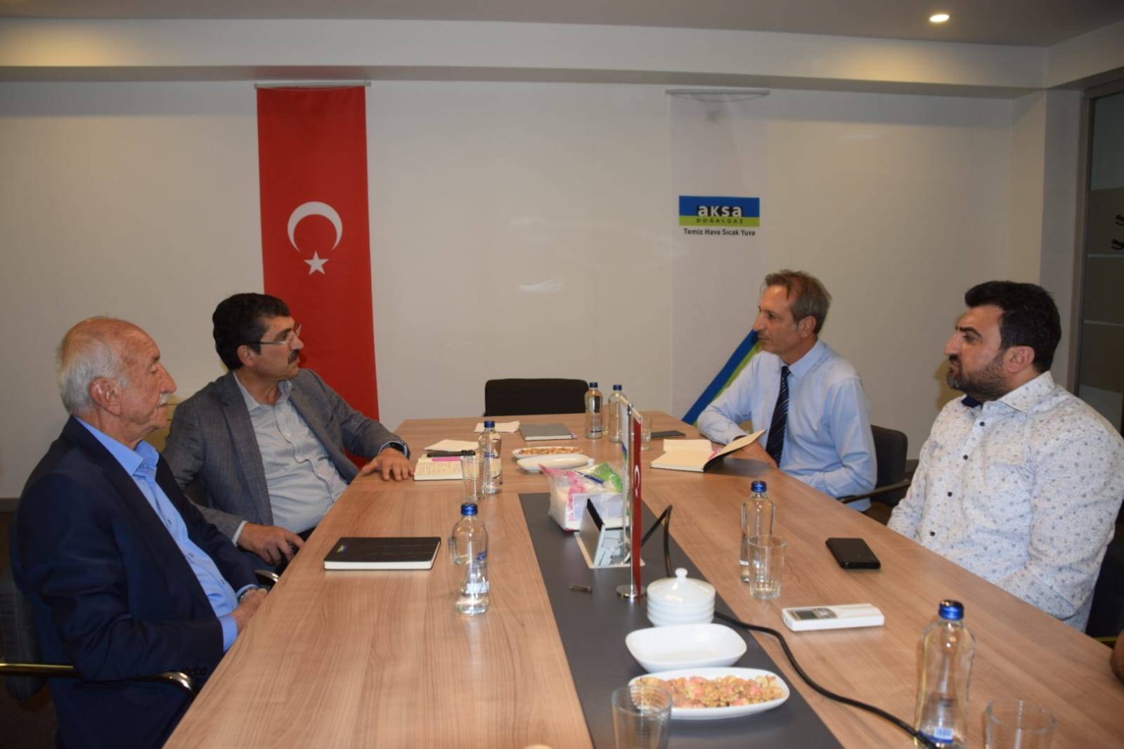 Nasıroğlu, doğalgaz yatırımlarını sordu