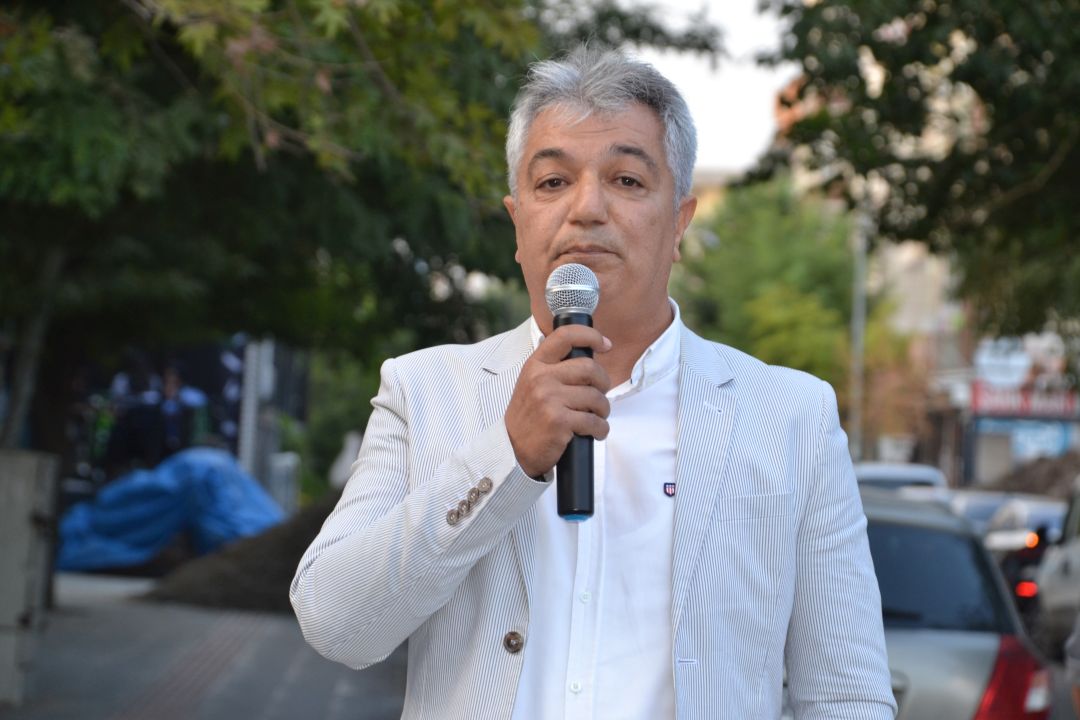 “Öğretmenler mülakata takılıyor”