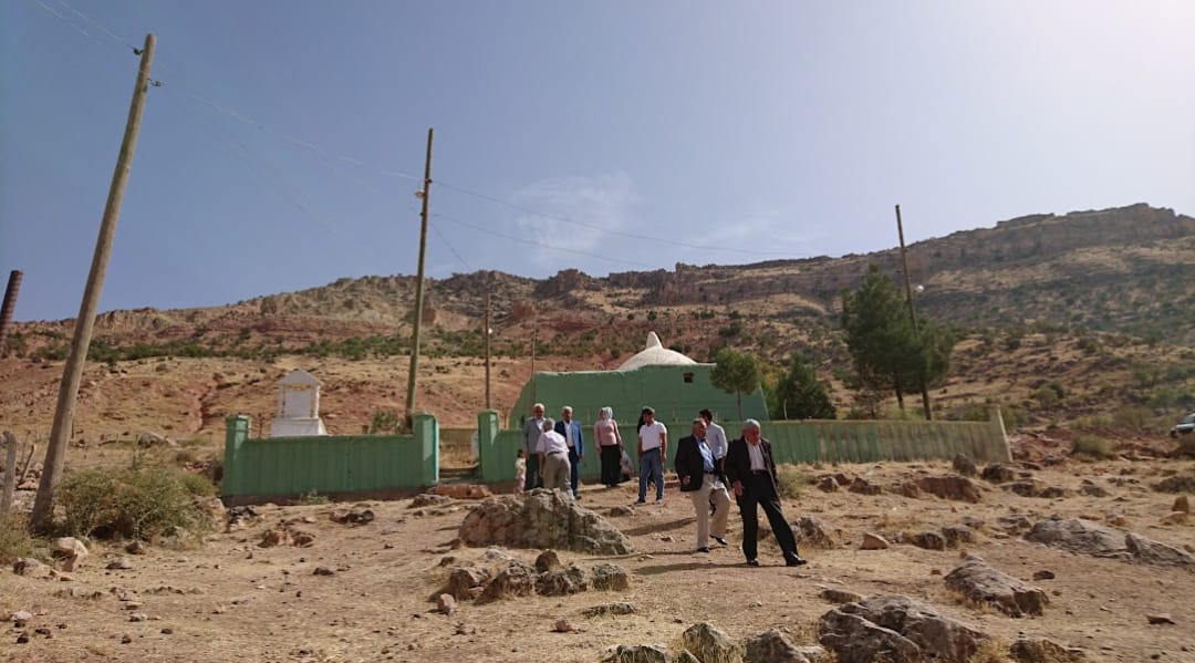 Türbeye ziyaretçi akını