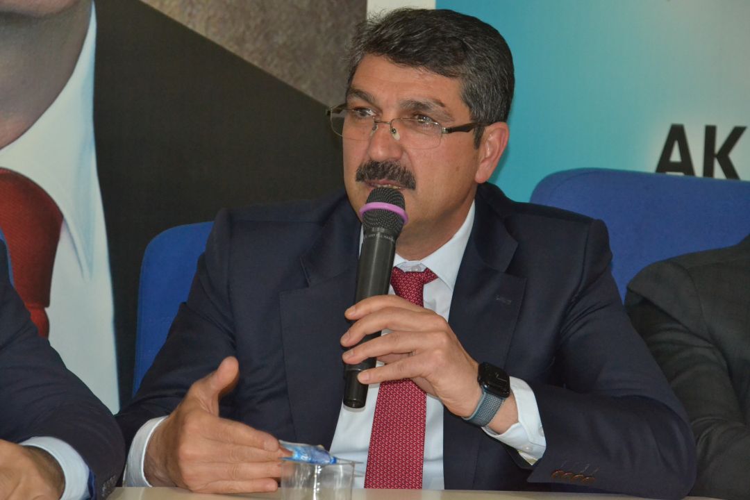 “BELEDİYENİN ÇALIŞMALARI TAKDİRE ŞAYAN”