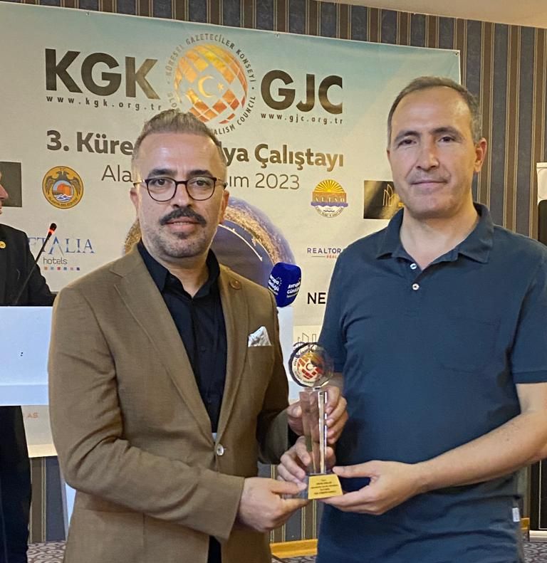 KGK’DEN ARSLAN’A ONUR PLAKETİ