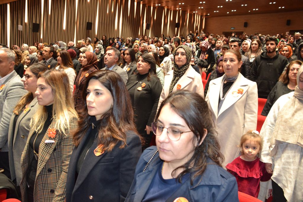 ‘Kadına karşı şiddete hayır’ dediler