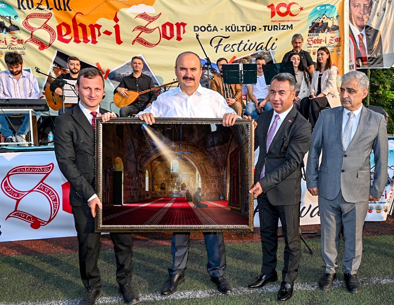 Kartal, Kozluk Festivalinde birinci oldu