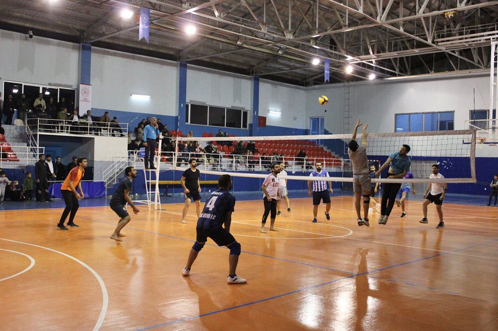 Kozluk’ta voleybol turnuvası