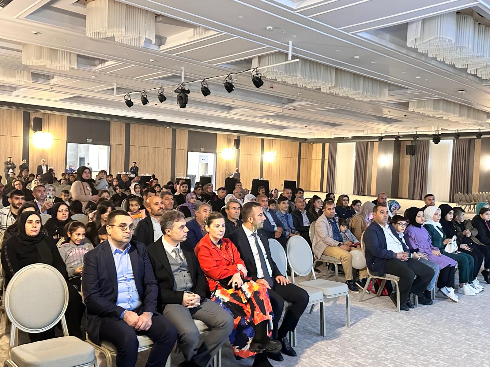 Talasemi hastalarına eş zamanlı seminer 