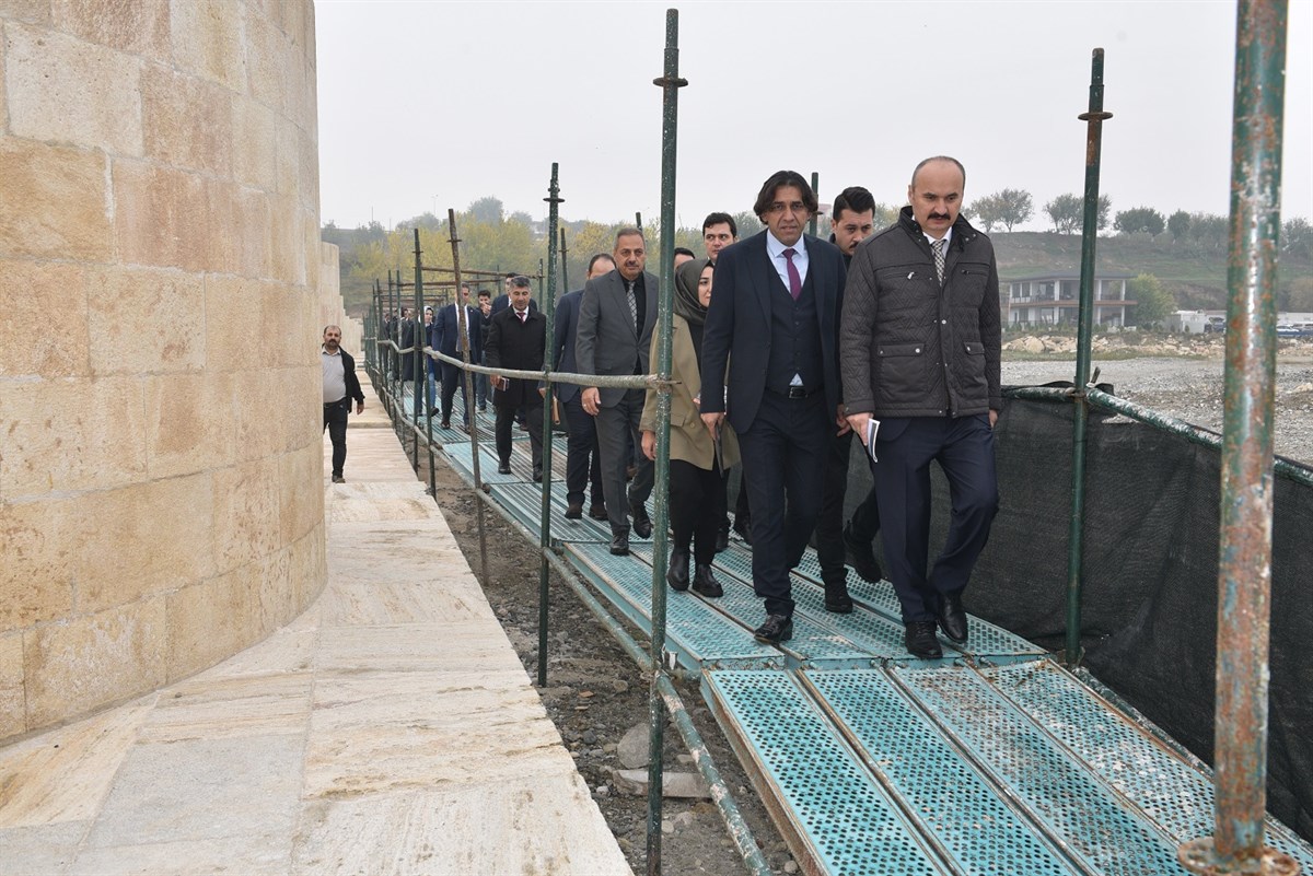 Tarihi Perpira’nın 9 ayağı onarıldı