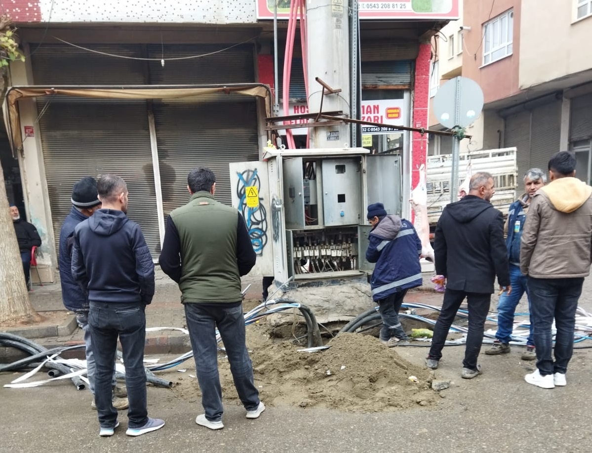 “Aydınlıkevler, karanlıkevlere dönüştü”