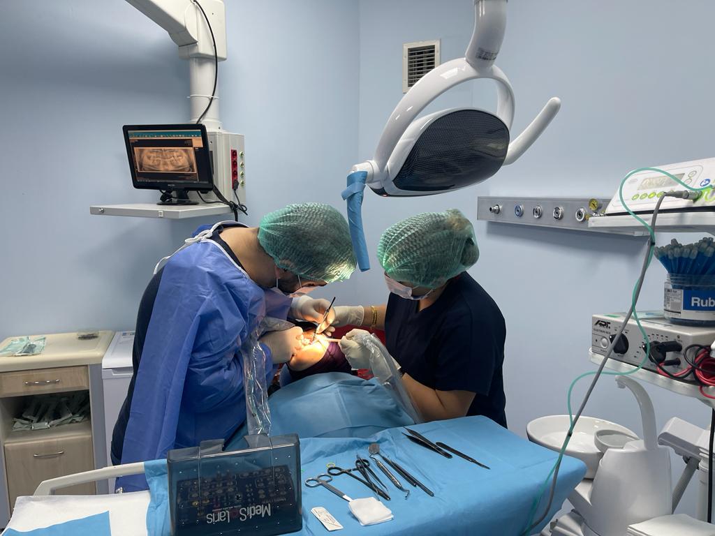 Batman ADSH’de implant hizmeti