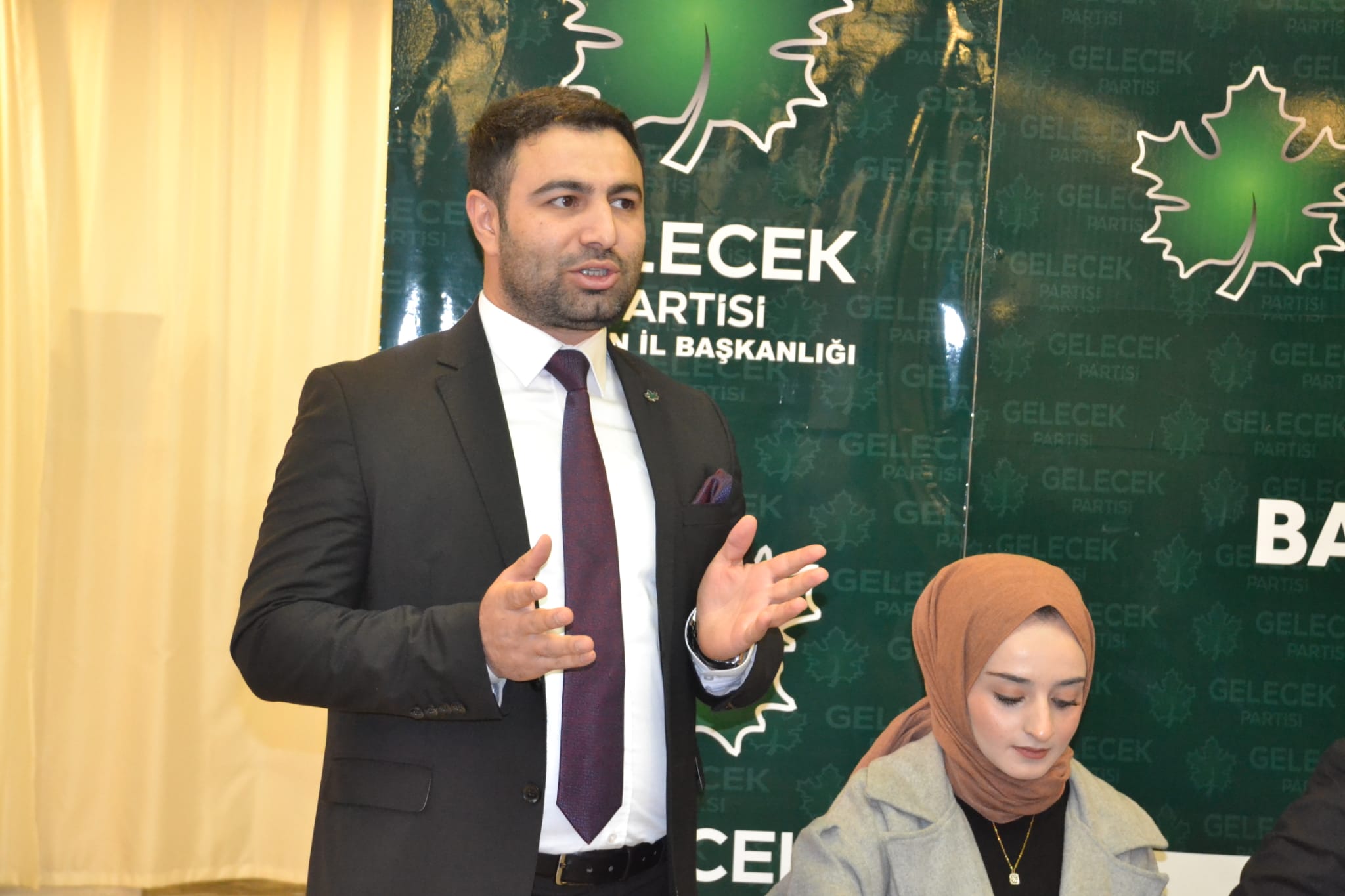 Gelecek Partisi kongreye gitti