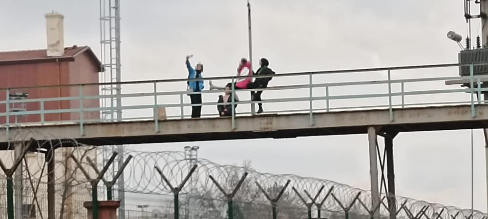 Gençler beğeni uğruna hayatını tehlikeye attı