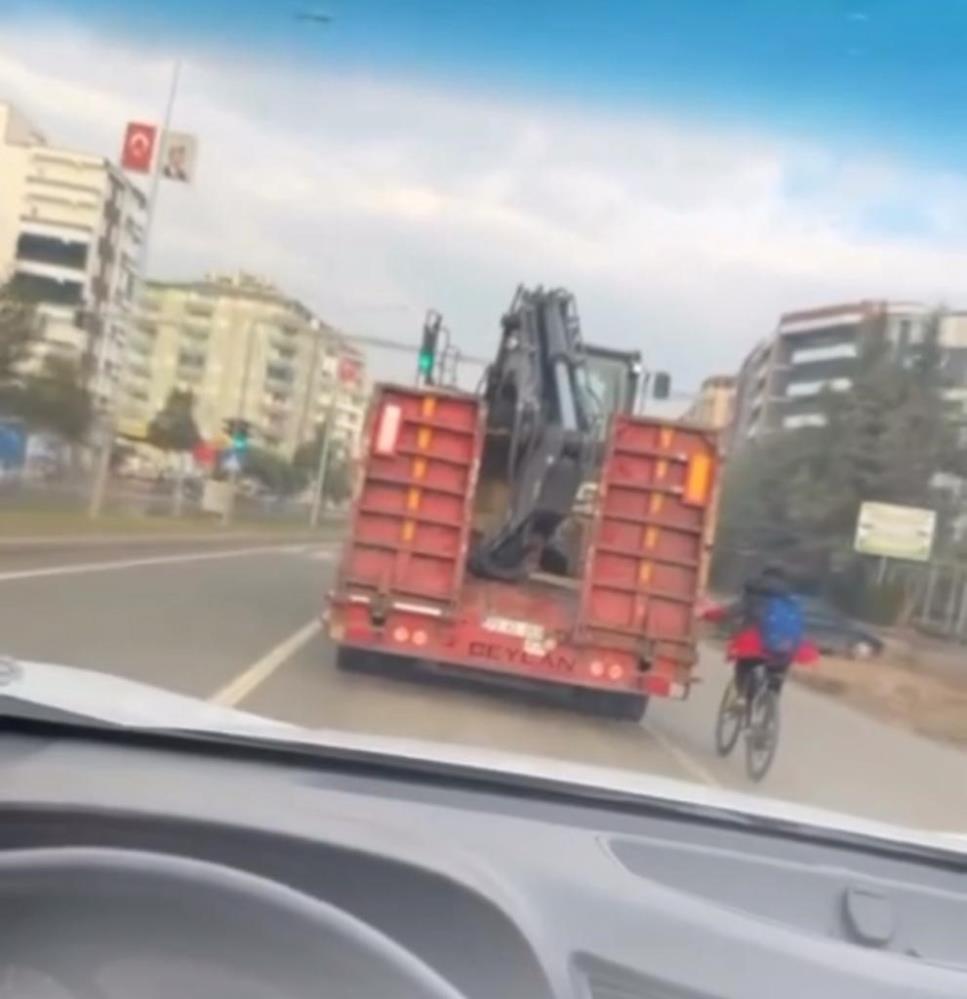 Kazaya davetiye çıkardı!