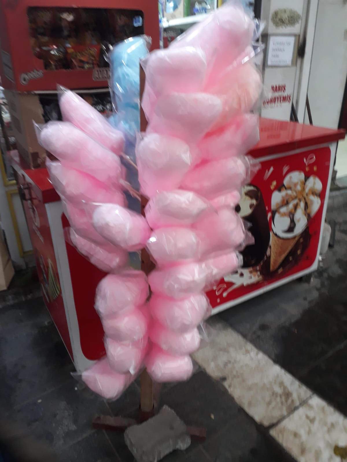 Pamuklu şekerler de zamdan nasibini aldı