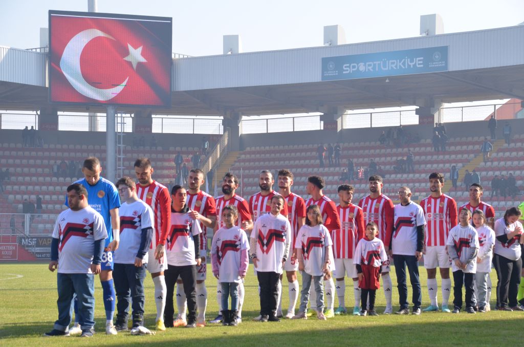 Pazarspor’a bileniyorlar