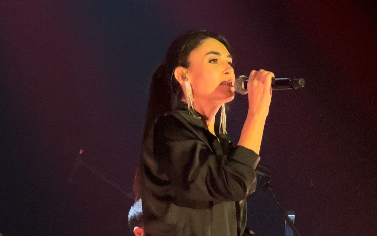 Rewşan’dan coşkulu konser