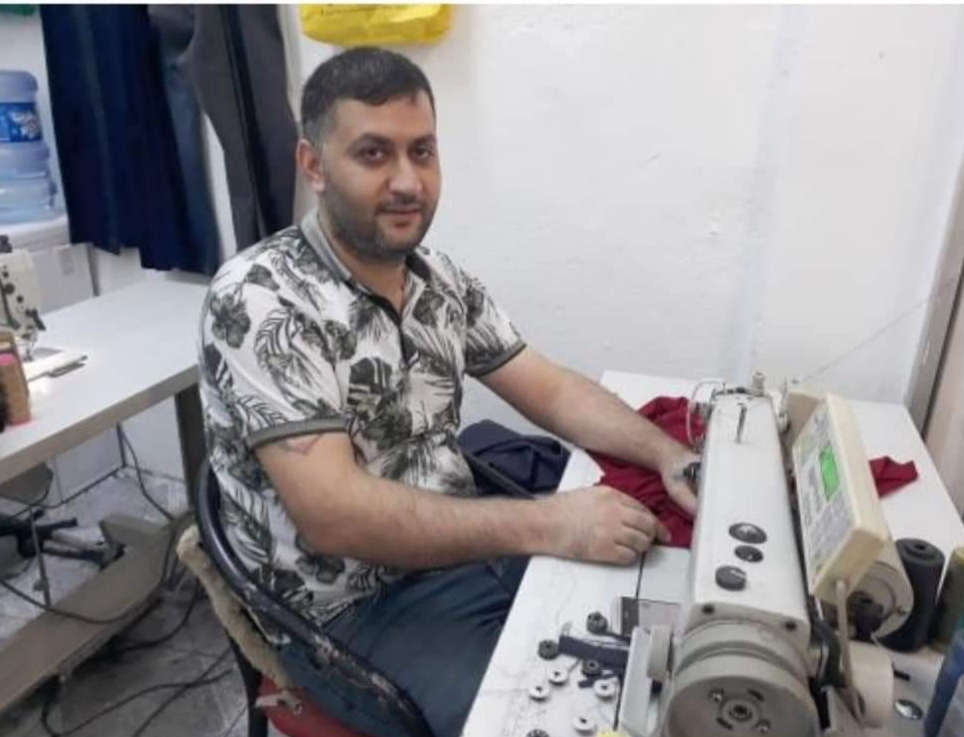 Suriyeli terzi mesleğinden vazgeçmedi