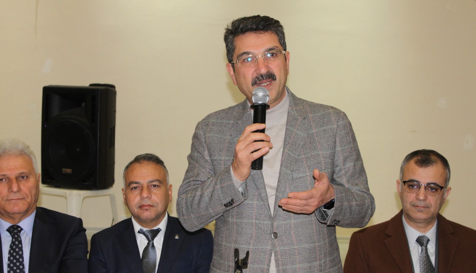 Halkın talep ve sorunlarını dinledi