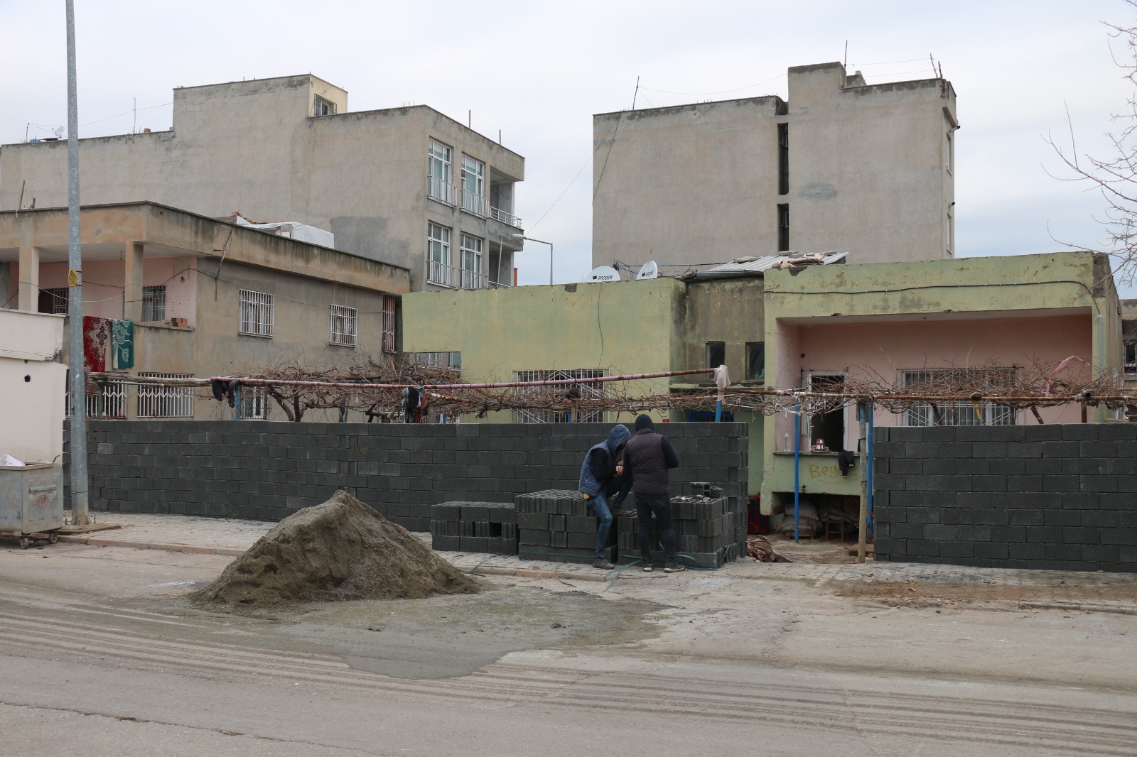 Belediye selzedeleri yalnız bırakmıyor