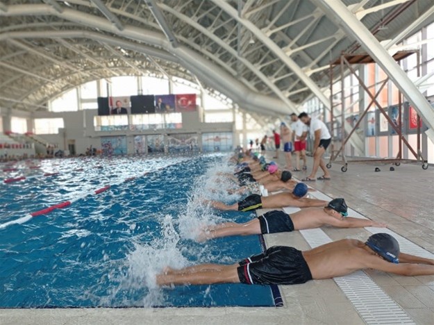 “Gençlerimiz tesislerimizden yararlanmalı”
