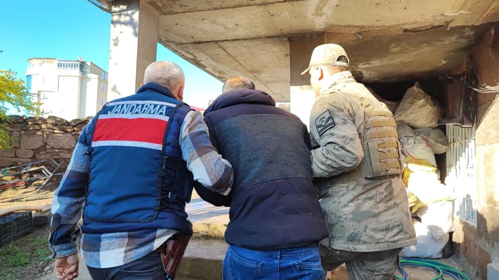 Jandarma kaçakçılara göz açtırmıyor