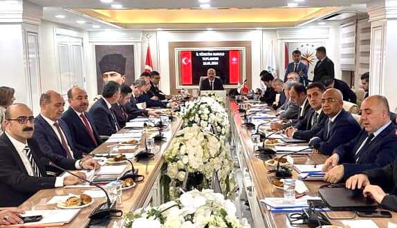 Kurum müdürleriyle şafak toplantısı