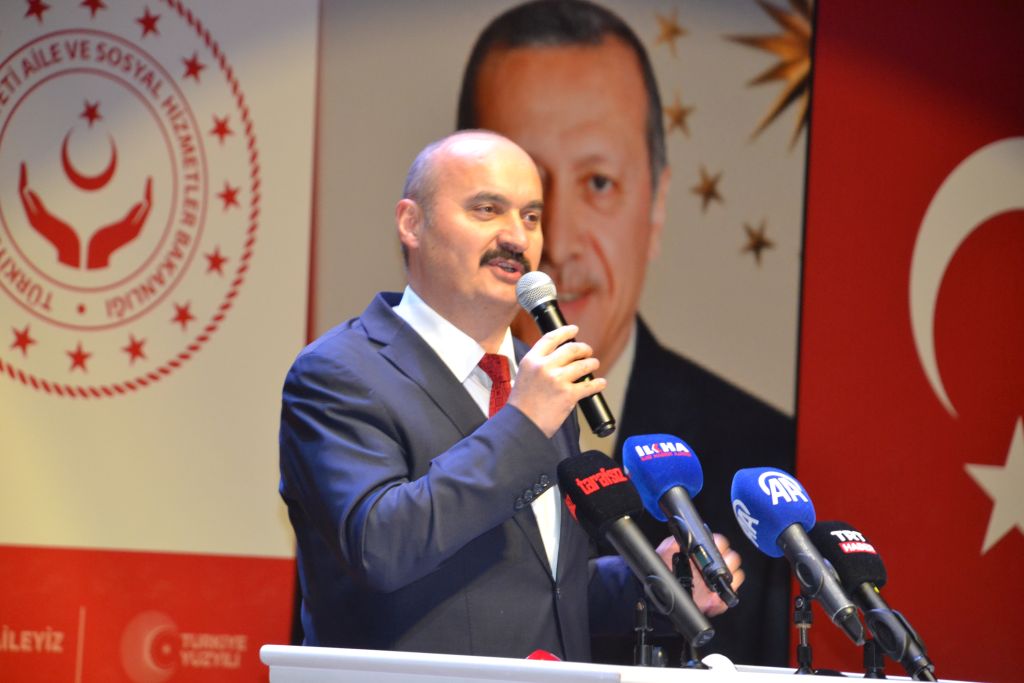 “Model uygulamaları hayata geçiriyoruz”