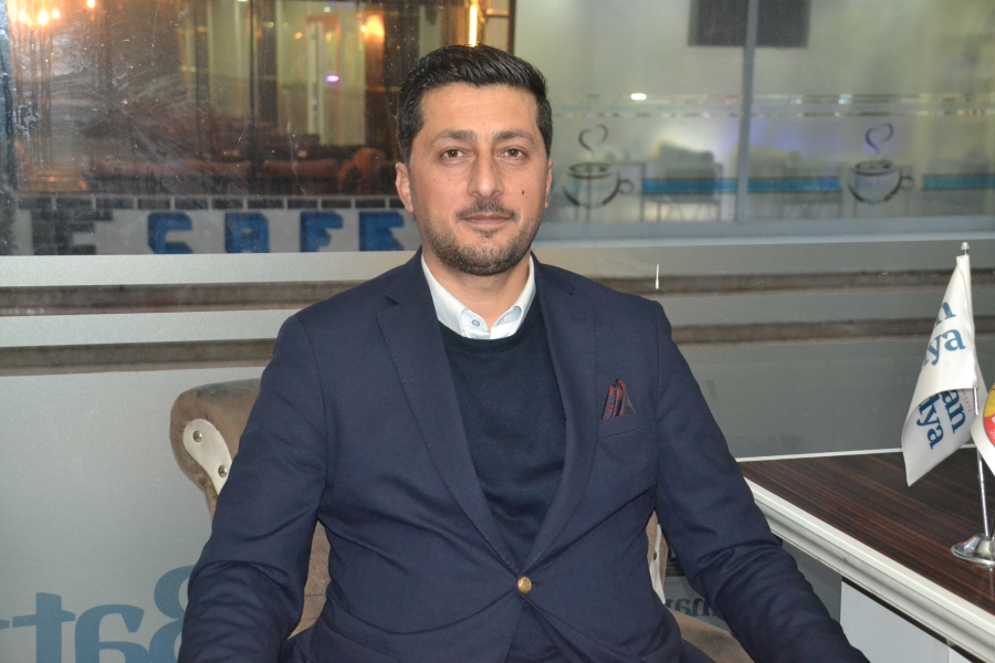 “Üniversite öğrencilerine burs vereceğiz”