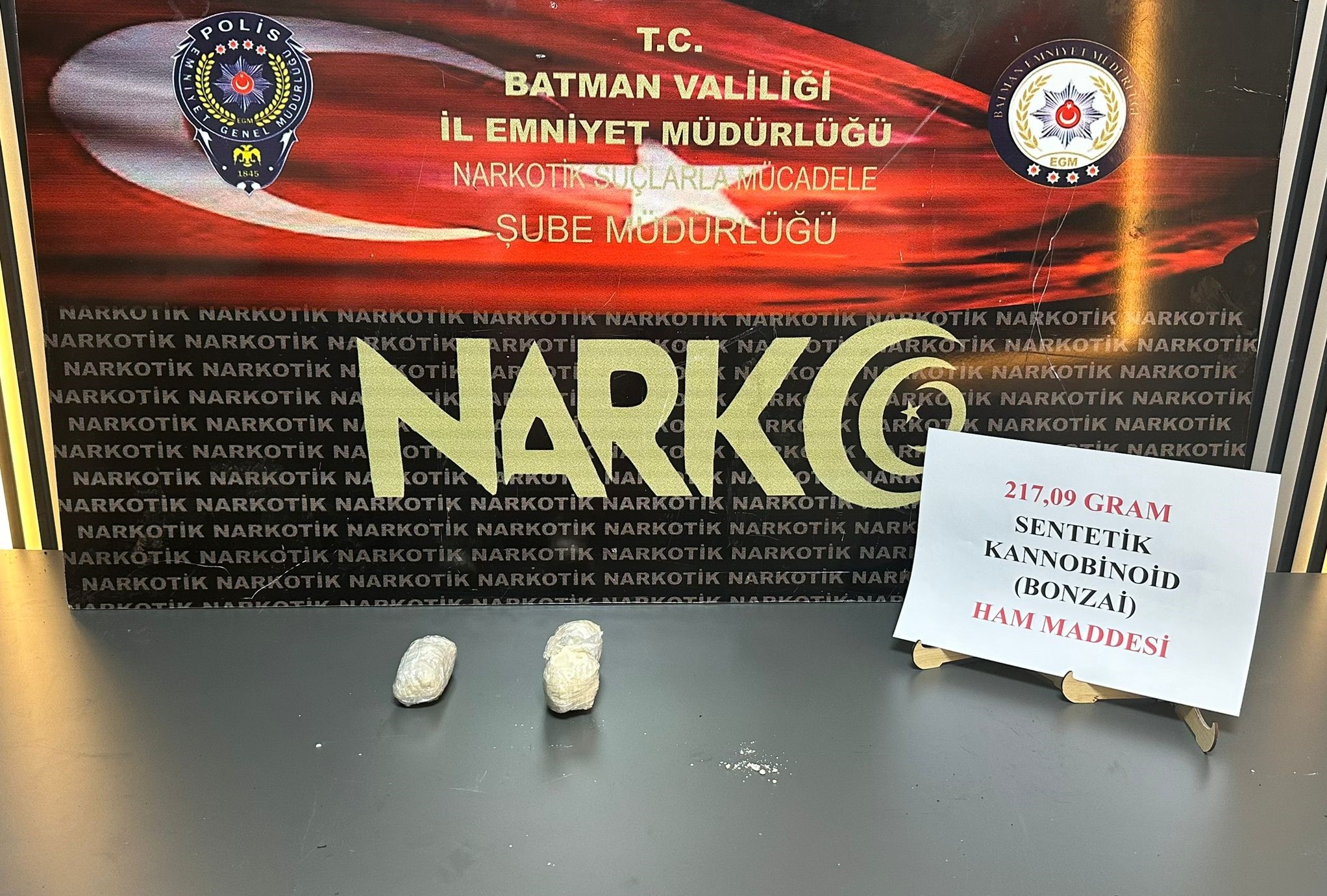 Uyuşturucu satıcıları tutuklandı