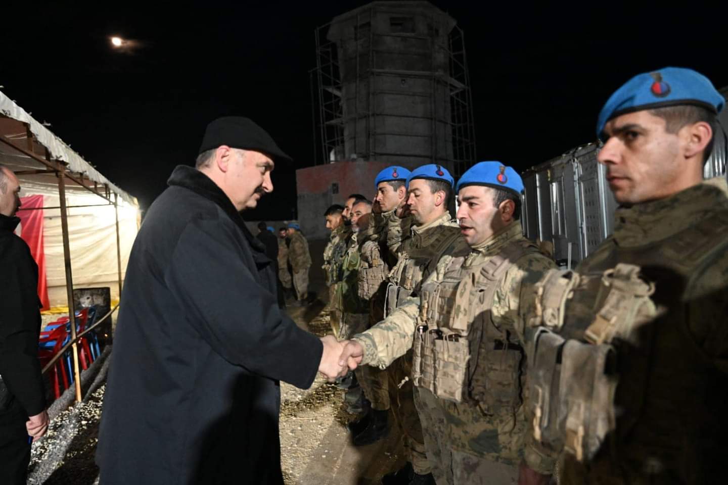 Yeni yılı üs bölgesinde geçirdi