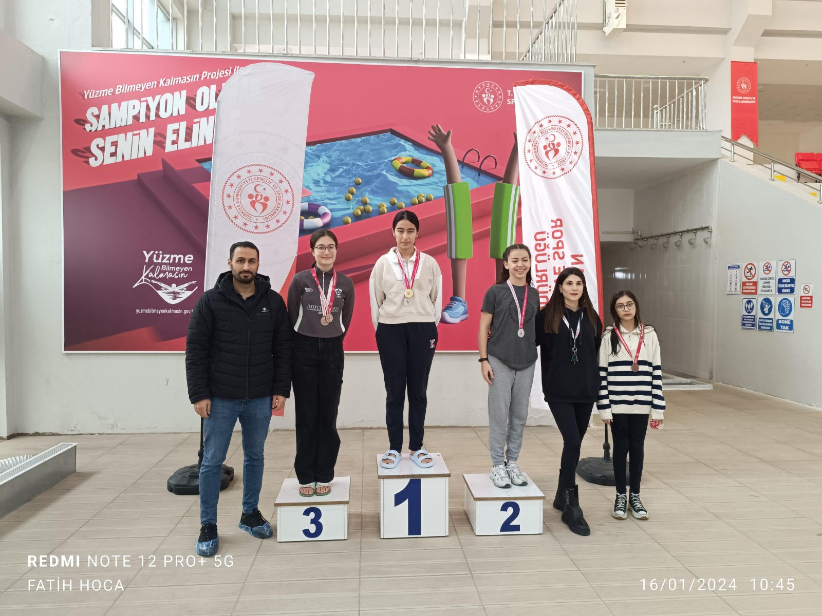 Yüzme şampiyonası sona erdi