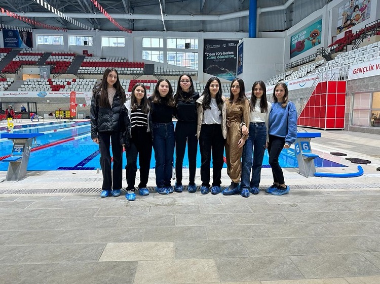 Yüzmede finale kaldılar