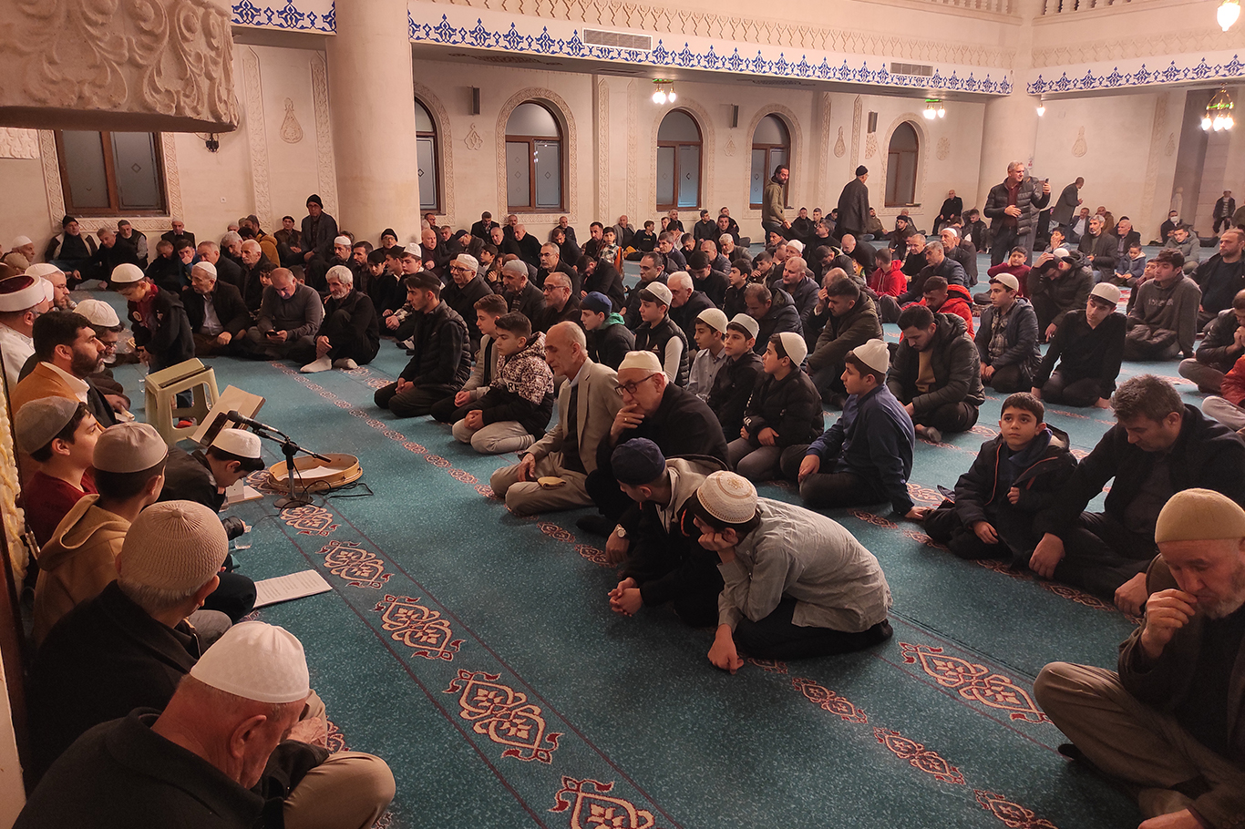 ‘Berat Kandili’ ibadetlerle idrak edildi