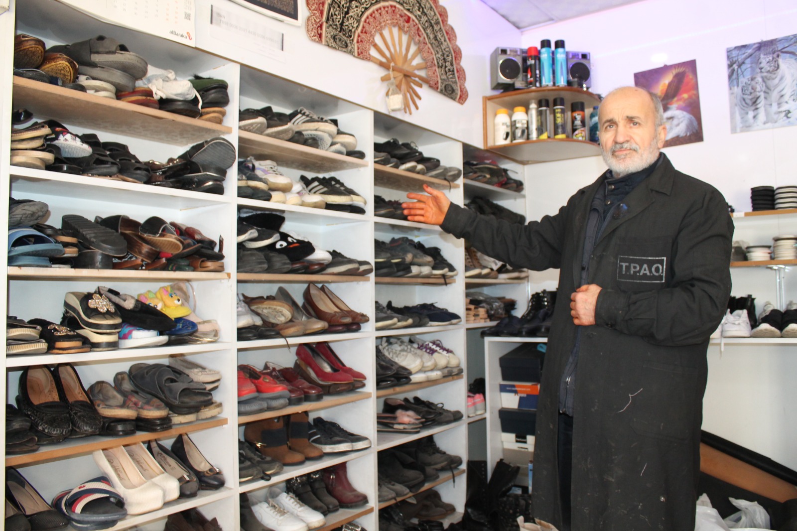 “EMANETÇİ DÜKKANI GİBİ OLDUK”