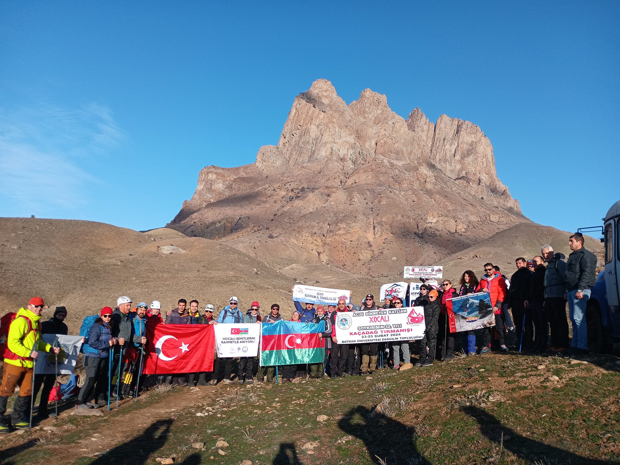 Hocalı şehitleri anısına Haça dağına tırmandılar
