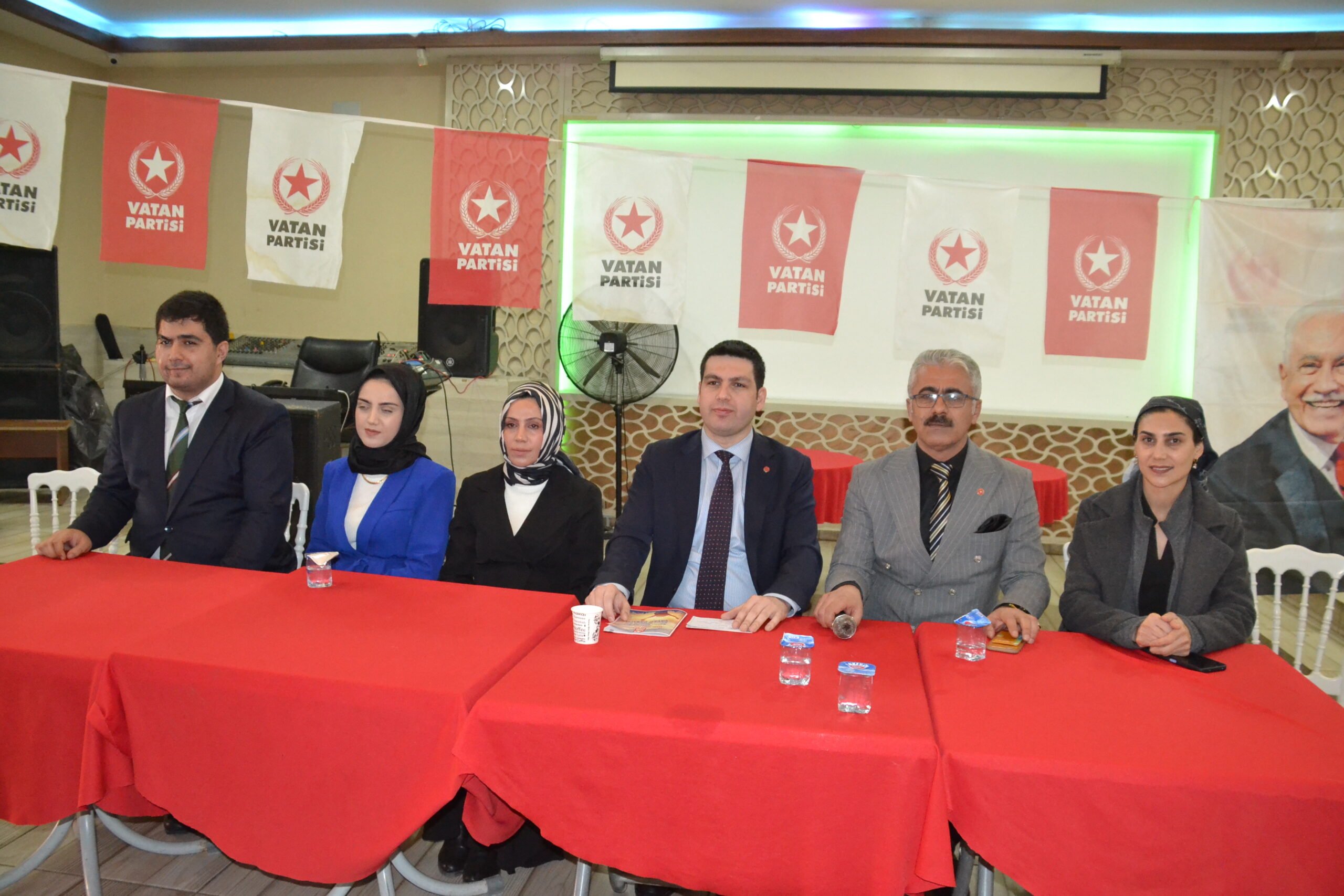 “İş yoksa orada belalar birikir”