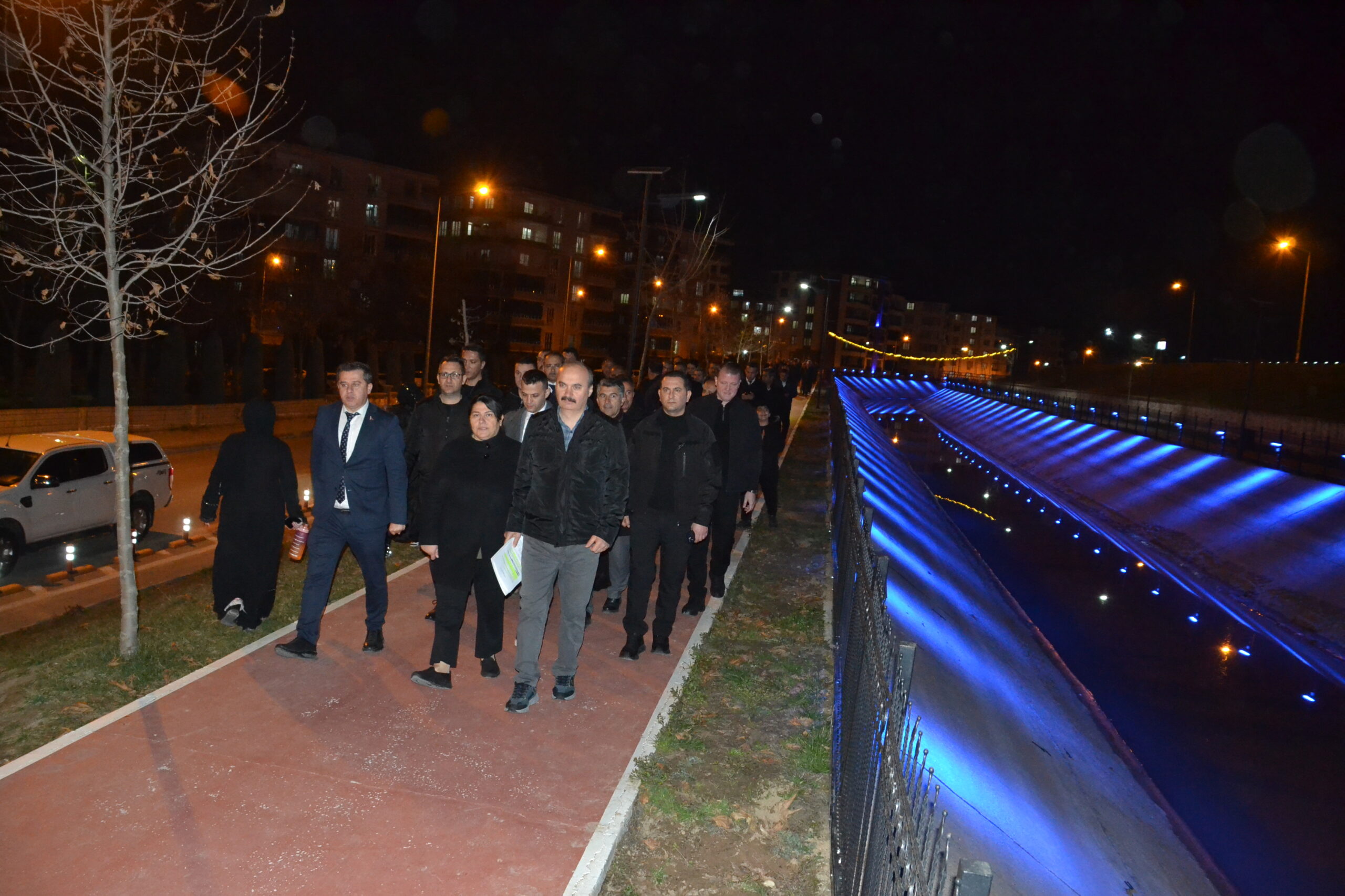 KANALLAR IŞIL IŞIL