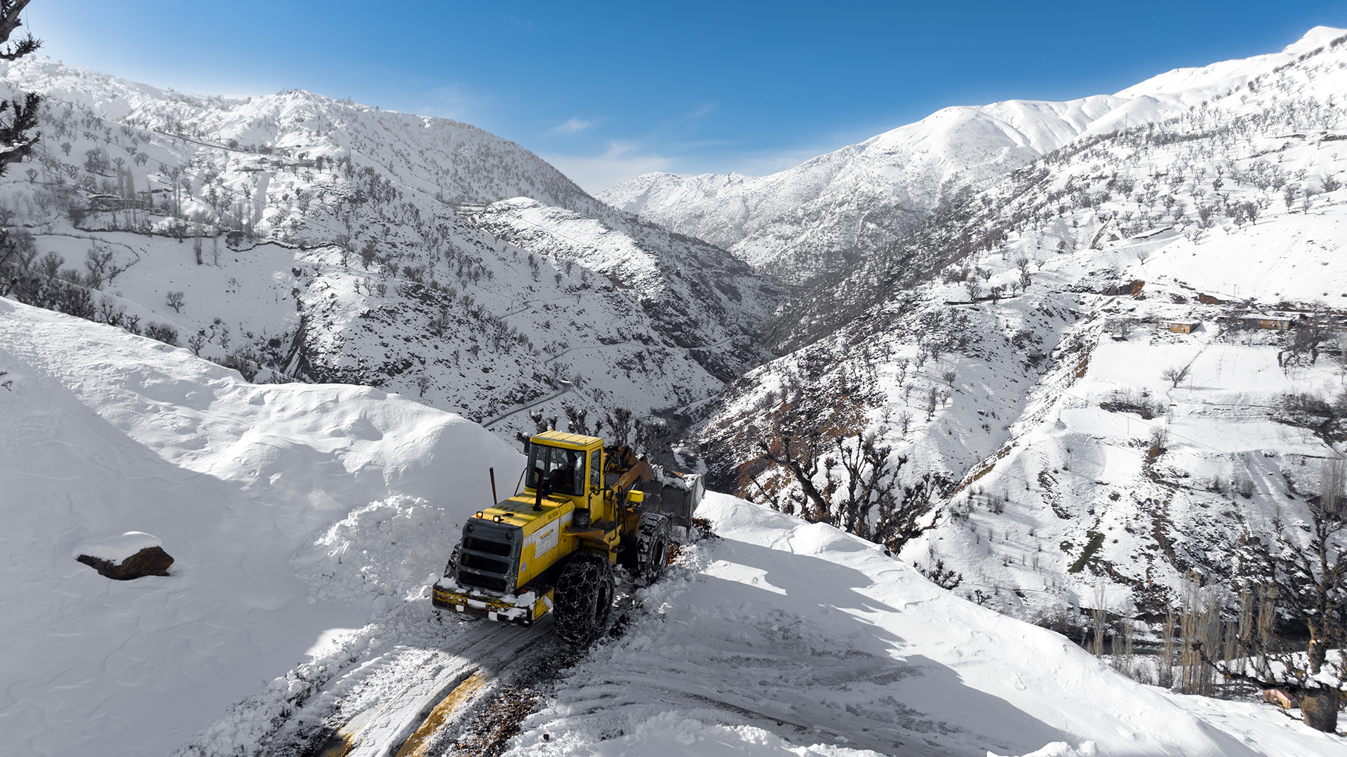 Köylerde eğitime kar engeli
