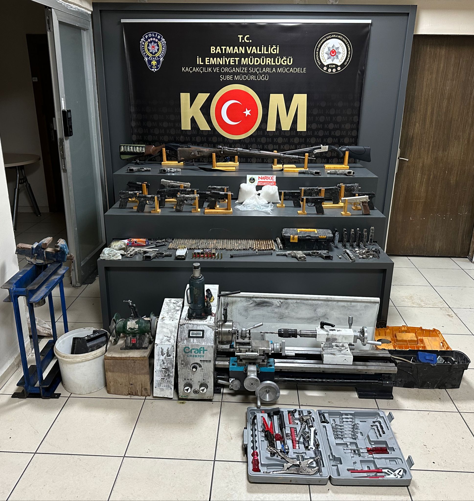 Silah imalathanesine baskın