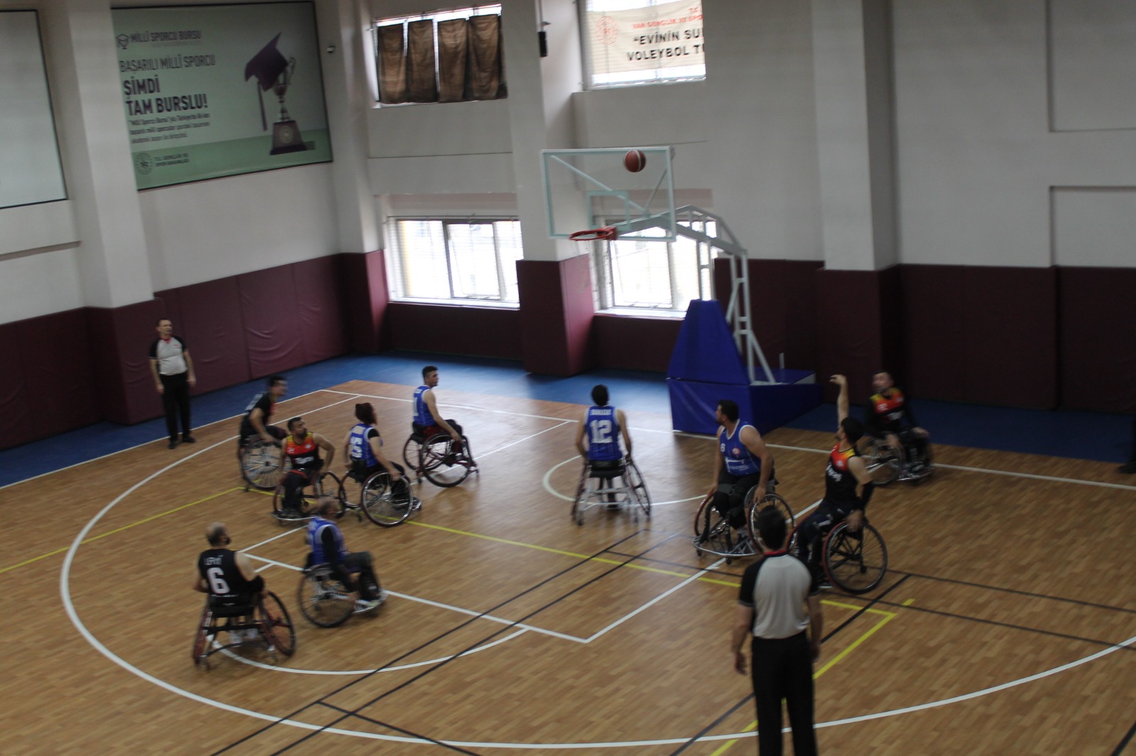 Van’dan galibiyetle döndüler