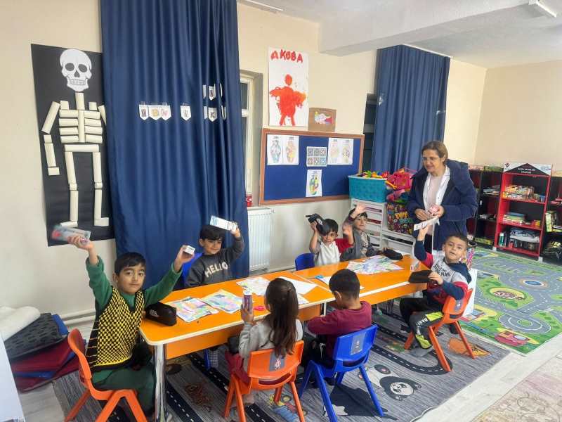 BELEDİYE’DEN ÖĞRENCİLERE AĞIZ VE DİŞ SAĞLIĞI EĞİTİMİ