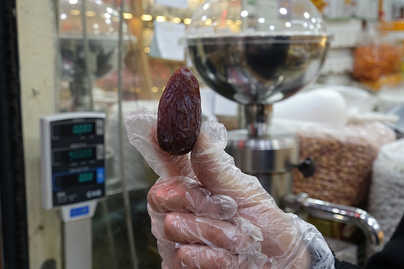 Hurmanın tanesi 10 lira