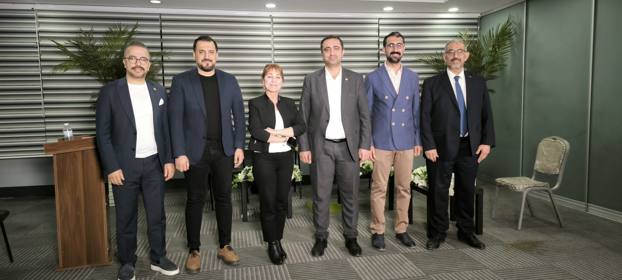 Gazetecilerin konuğu Ramanlı’ydı