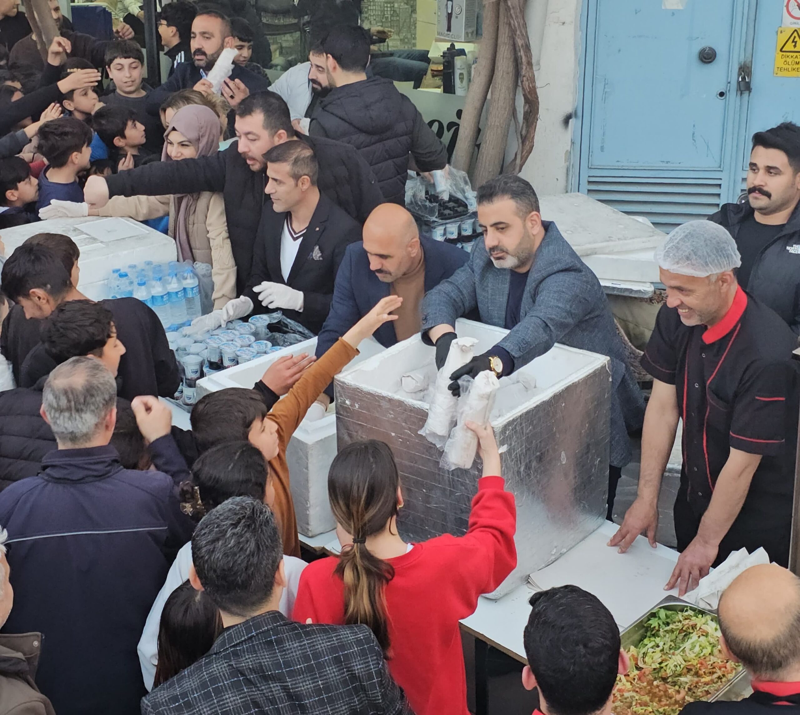 ‘’SADECE OY DEĞİL, GÖNÜLLER ALMAYA GELDİK’’