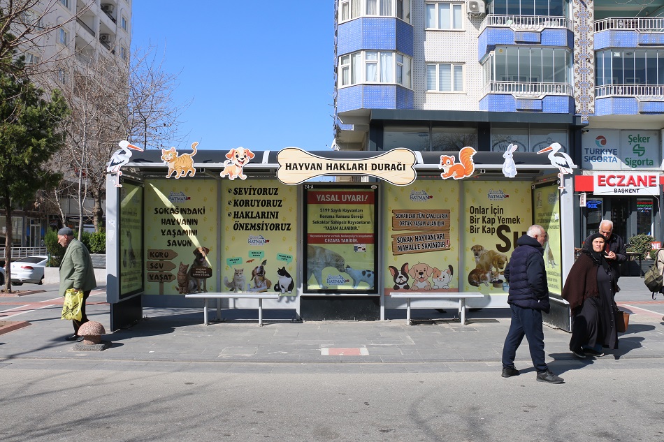 Konseptli duraklar sokaklara taşınıyor