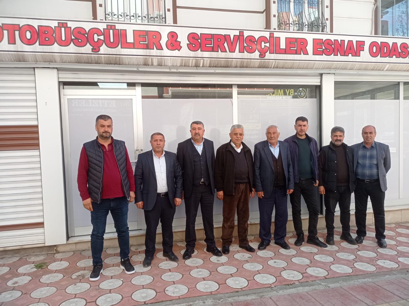 Minibüsçüler kontak kapatacak
