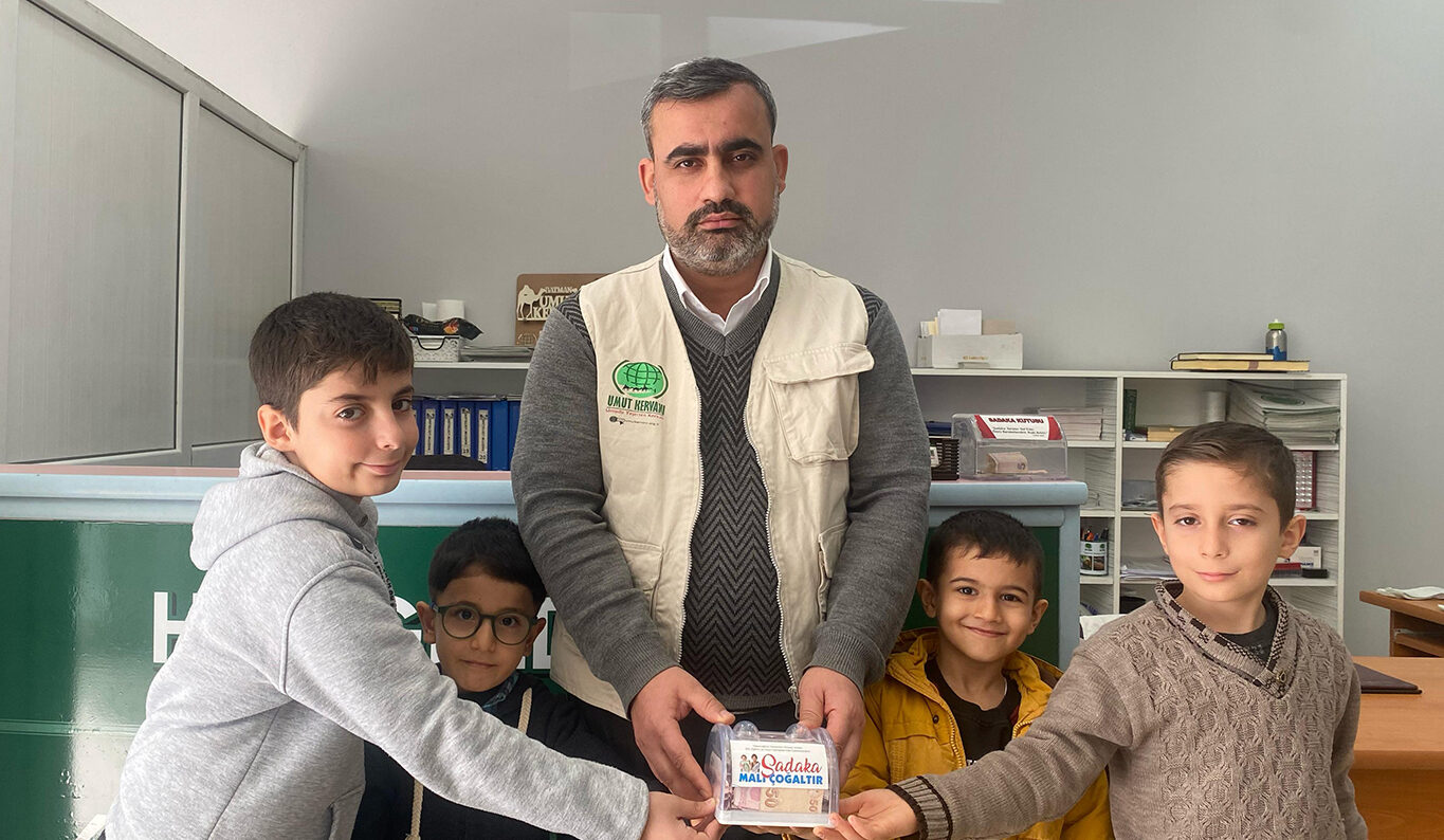 Miniklerden örnek davranış