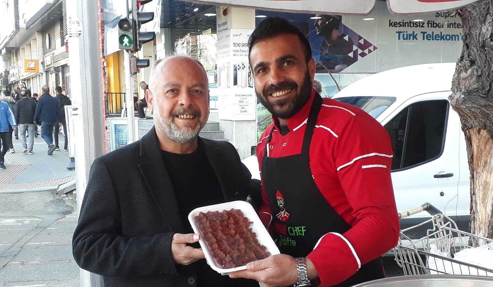 Mirkan Chef’in çiğköftesine yoğun ilgi