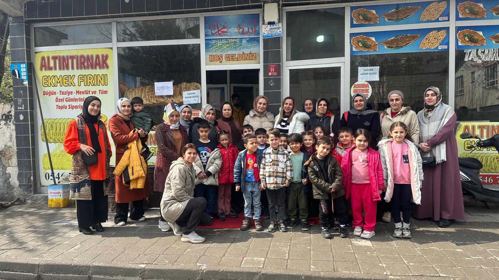 Öğrencilerden ‘hayırlı’ davranış