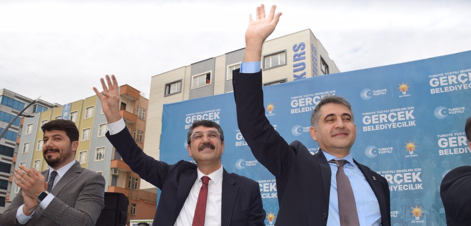 Projelerini lansmanla tanıtacak