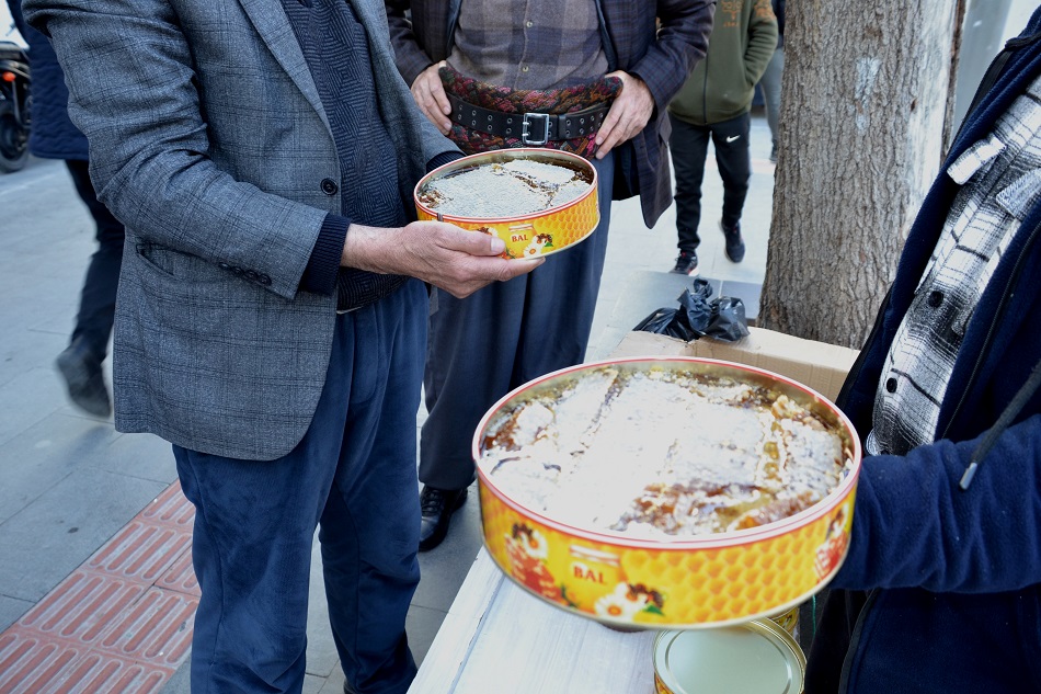 “Ramazanda bal zinde tutuyor”