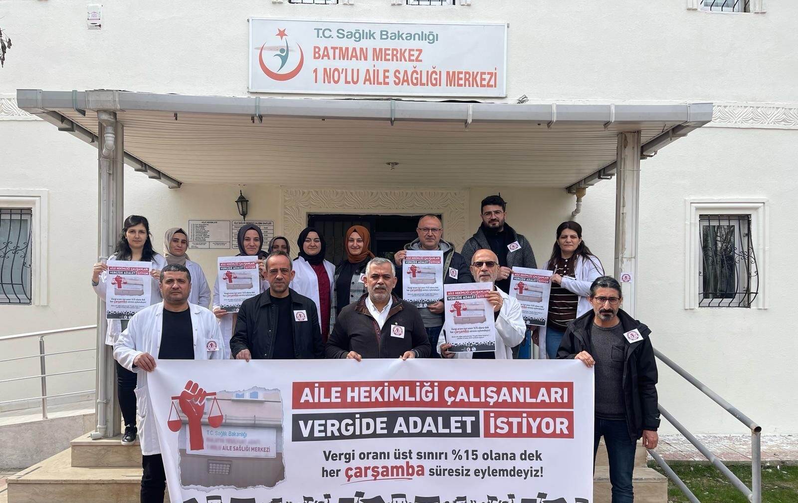 Sağlıkçılardan ‘Çarşamba’ eylemleri